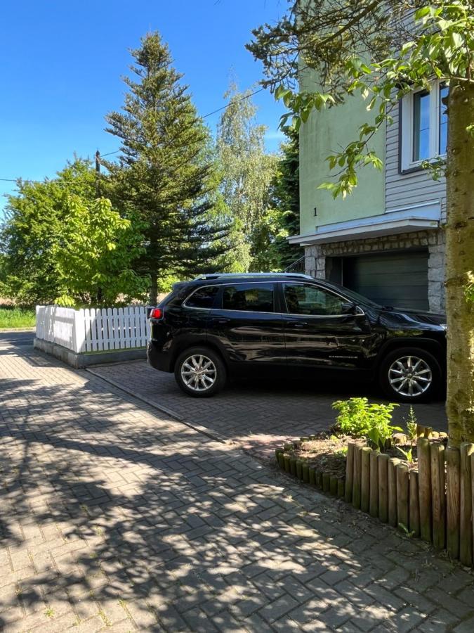 Sweet Home Cieplice Mountain View Apartament By The Main Park And Thermal Pools 耶莱尼亚古拉 外观 照片